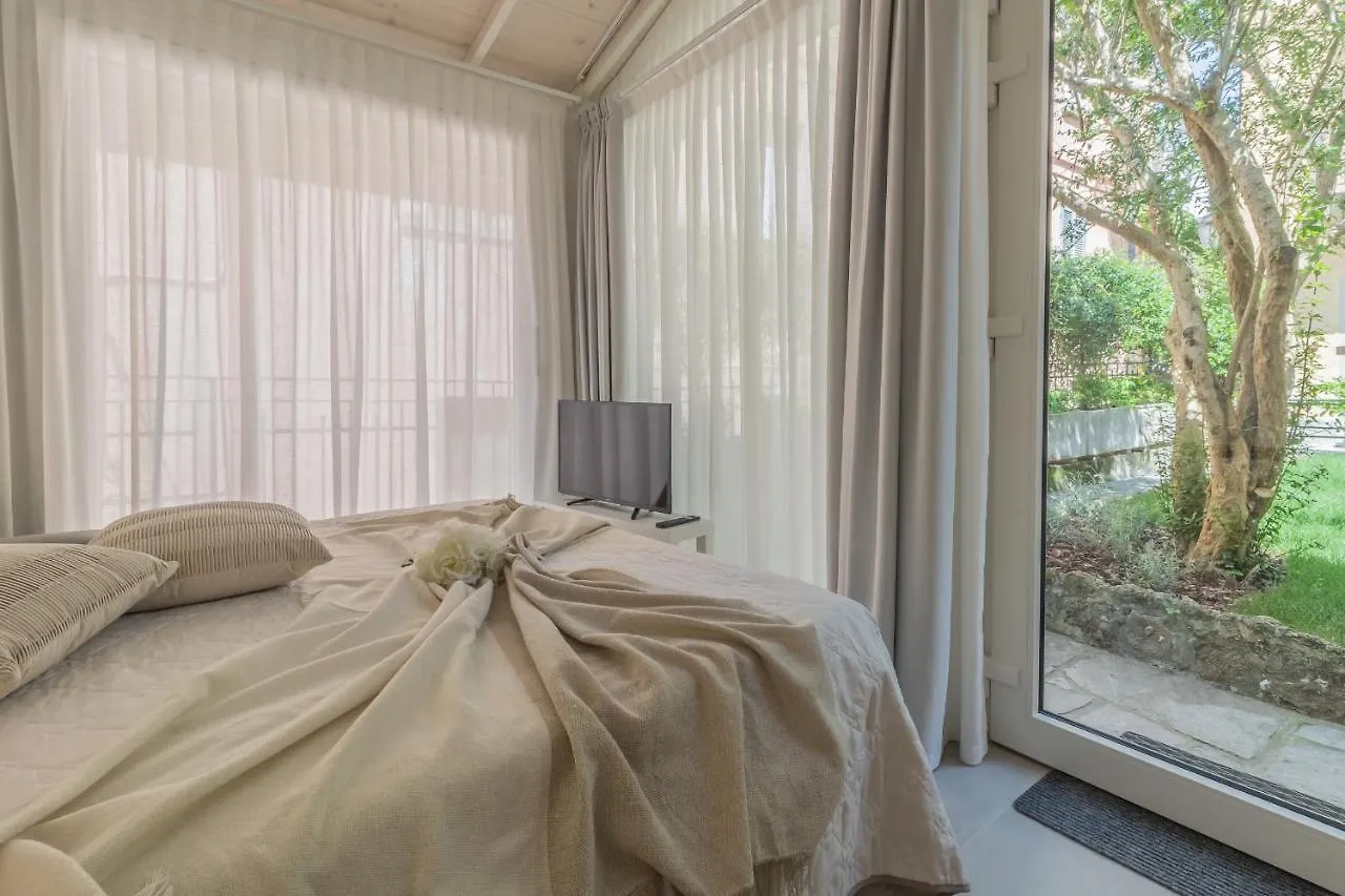 The Secret Garden Apartment Varenna 0*,