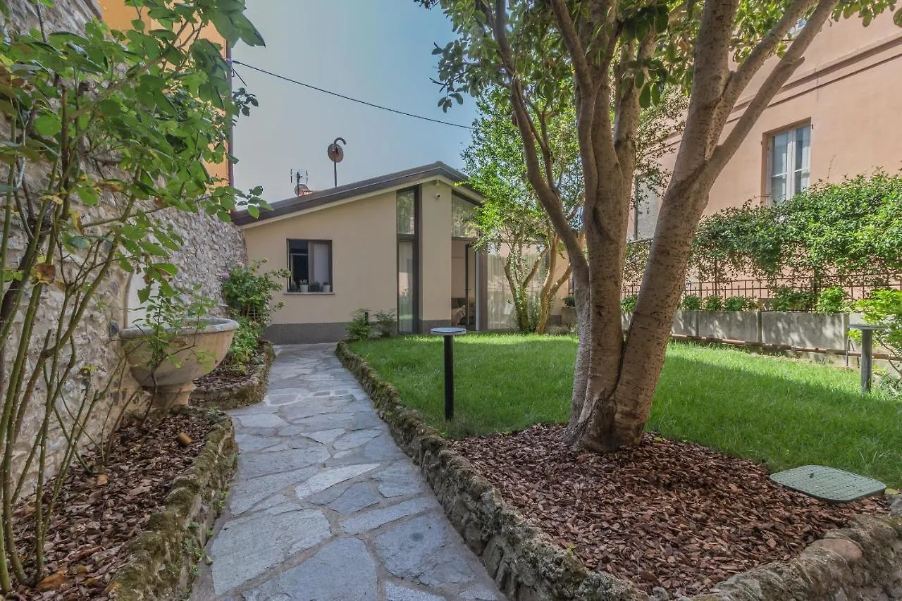 The Secret Garden Apartment Varenna 0*,  Italy